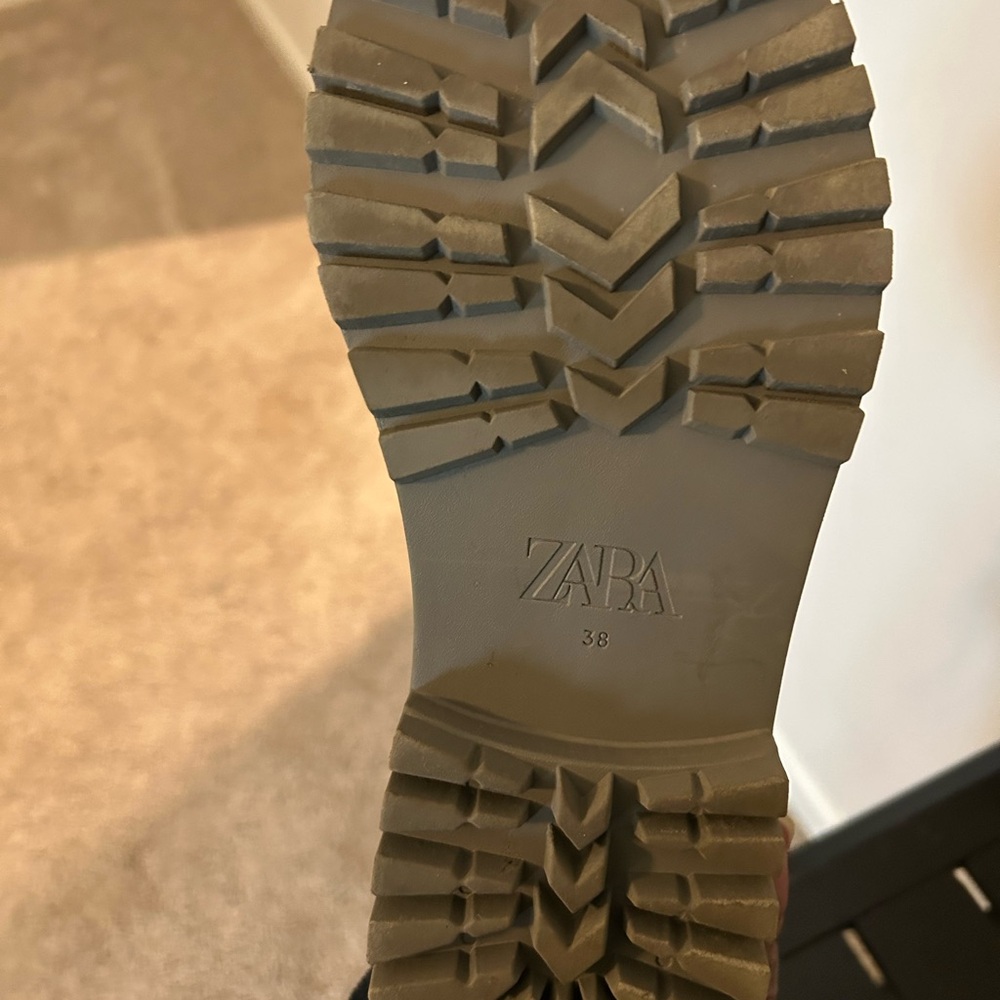 Zara boots 🔥🔥🔥 - Picture 4 of 5